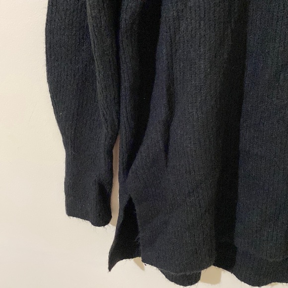 NWT Halogen Women Black Tunic V-Neck Sweater Size Large - Picture 7 of 13